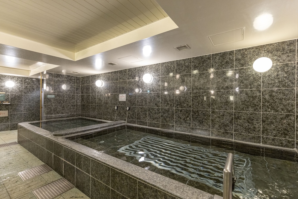swimming pool spa