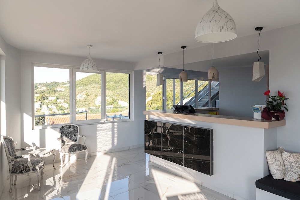 Poseidon Apartments 48/69