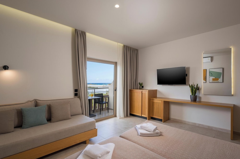 Petritos Rooms And Studios 28/50