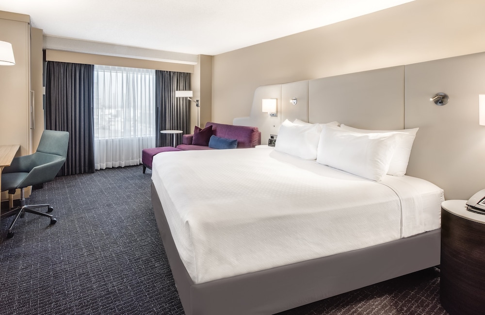 Crowne Plaza Cleveland At Playhouse Square An Ihg Hotel 35/77