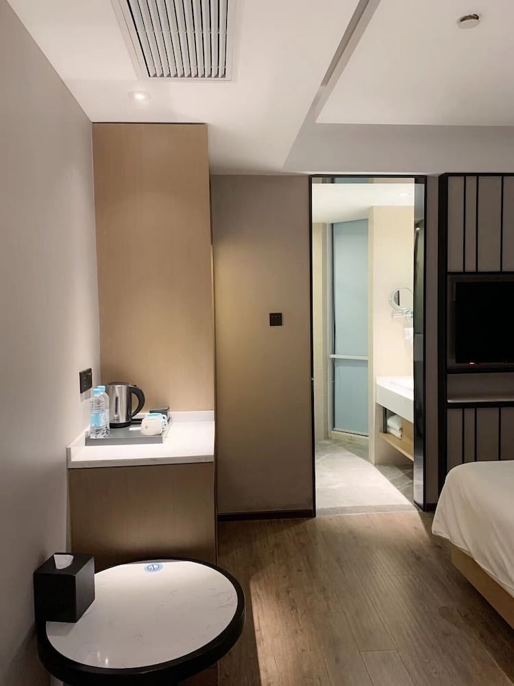 Mercure Shanghai Hongqiao Railway Station 37/37