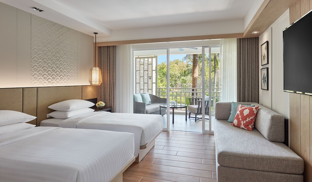Hyatt Regency Hua Hin 12/77