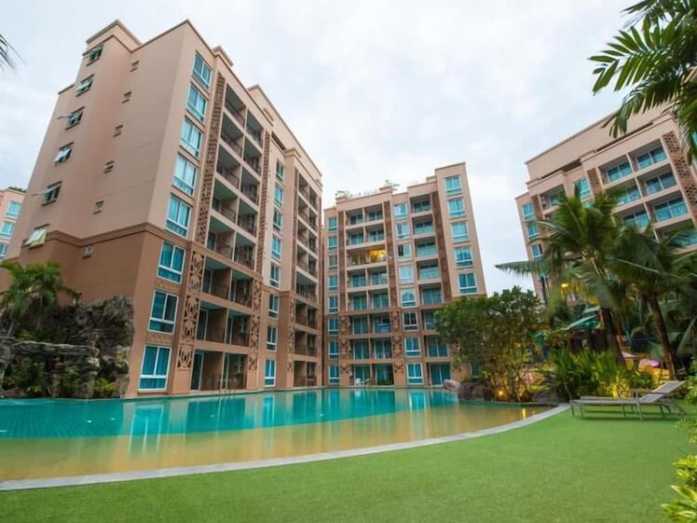 Atlantis Condo Resort Pattaya EVT 1/50