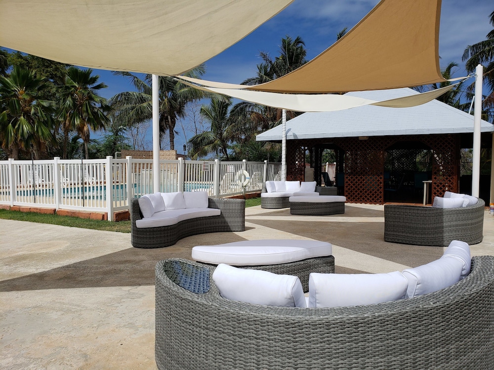 Combate Beach Resort Ex Parador 26/50