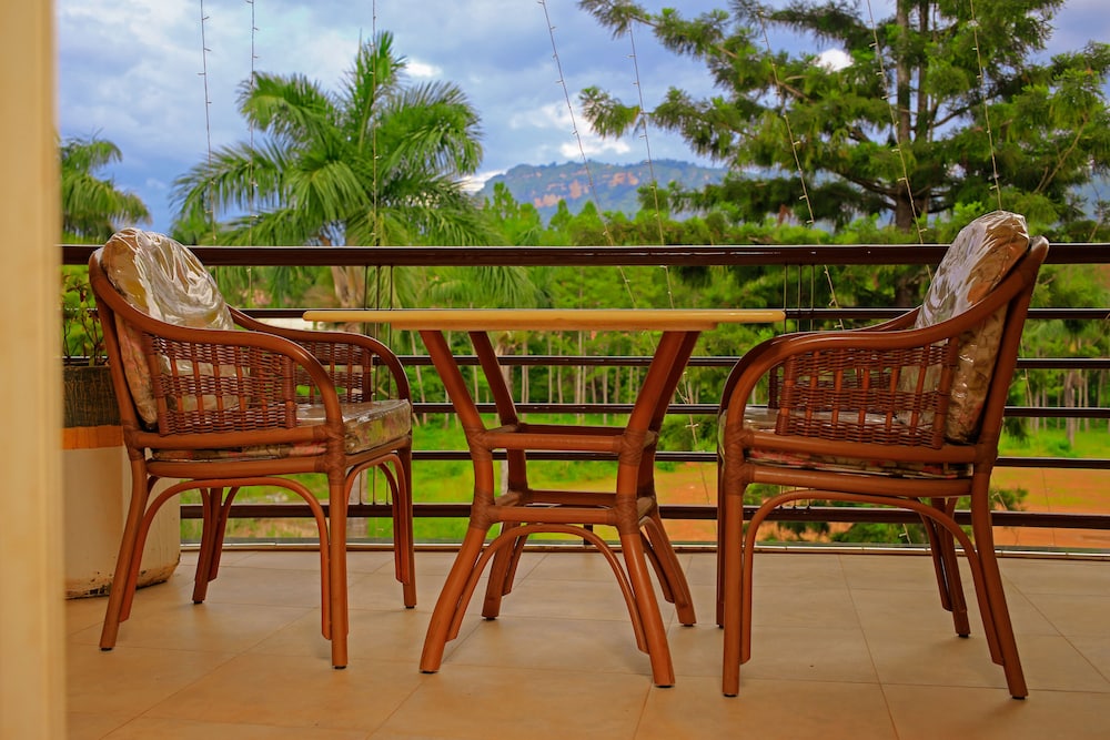MBALE RESORT HOTEL LIMITED 43/49