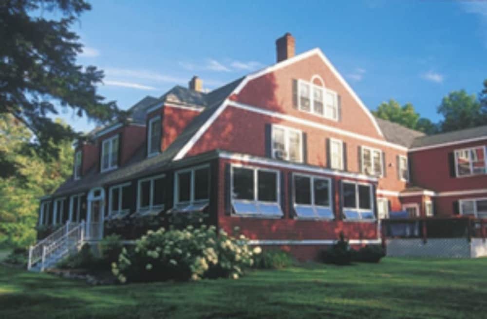 Inn at Jackson 2/51
