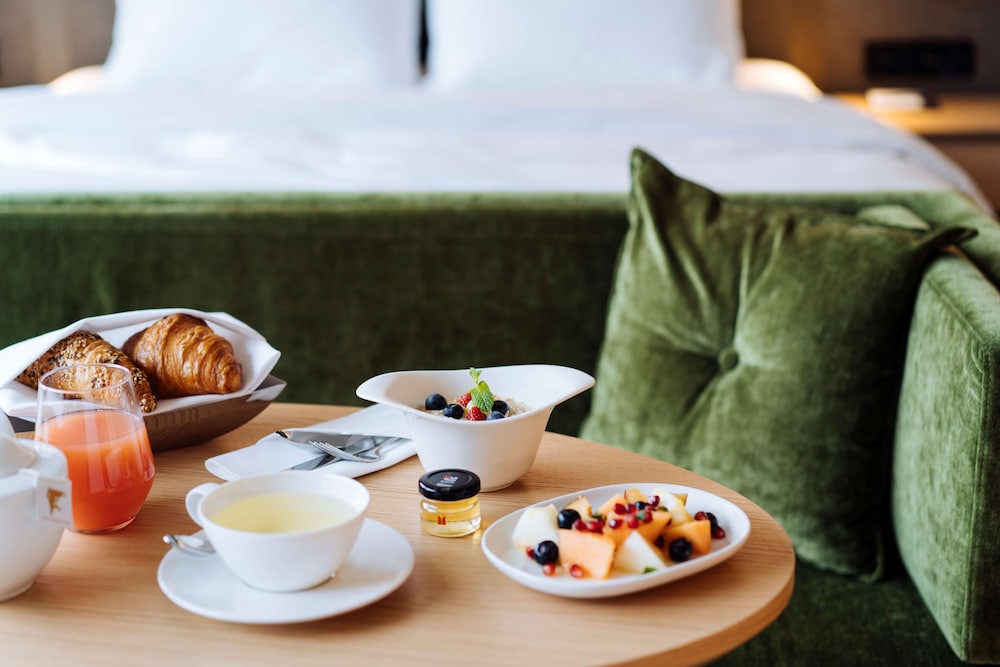Hyatt Regency Zurich Airport The Circle 53/74