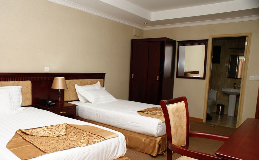 Hill View Hotel &amp; Apartments 14/49