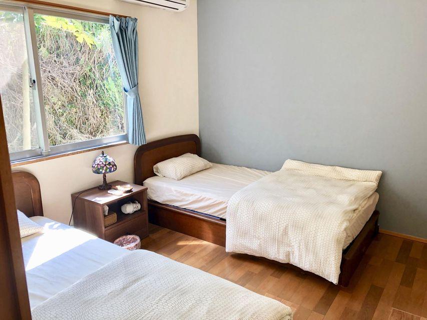 BASIC, DOUBLE OR TWIN BED