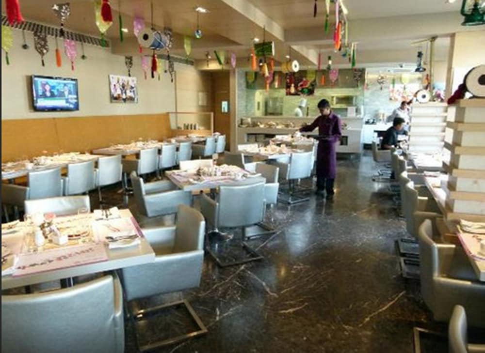 Royal Orchid Central Vadodara 31/50