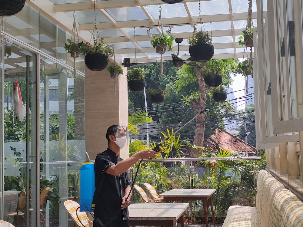 Verse Luxe Hotel Wahid Hasyim 9/50