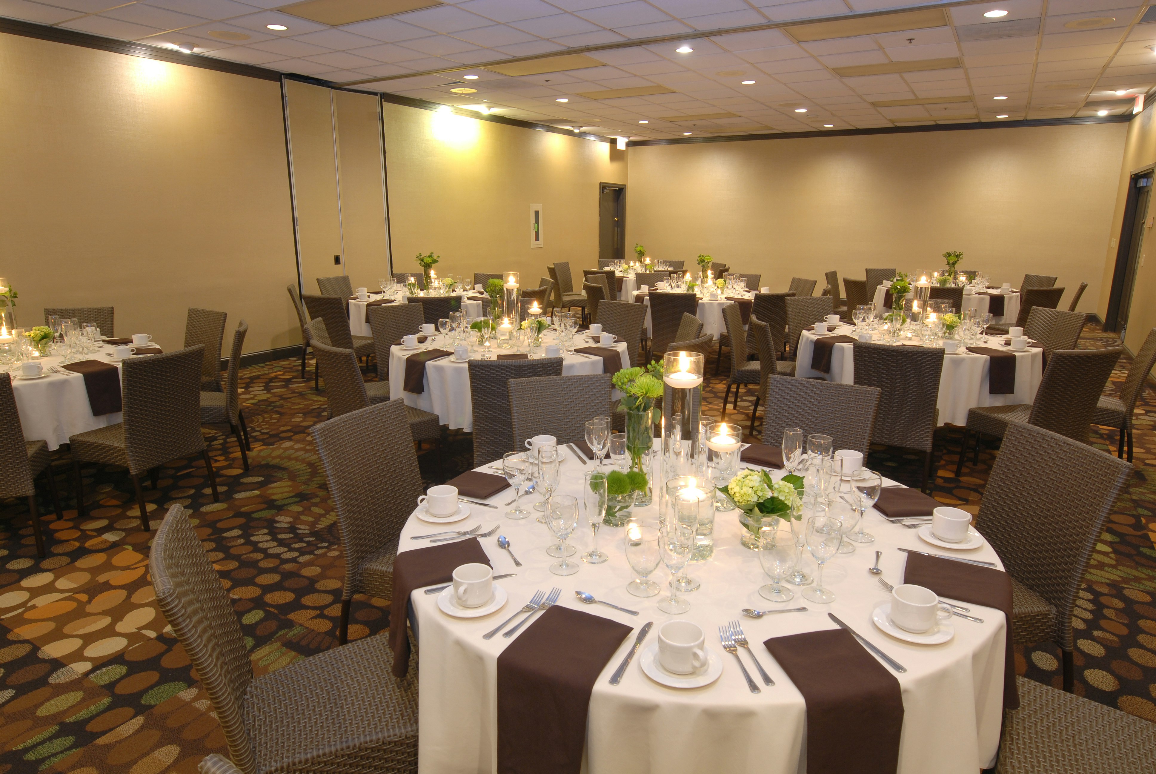 Embassy Suites by Hilton Dallas Love Field 11/34