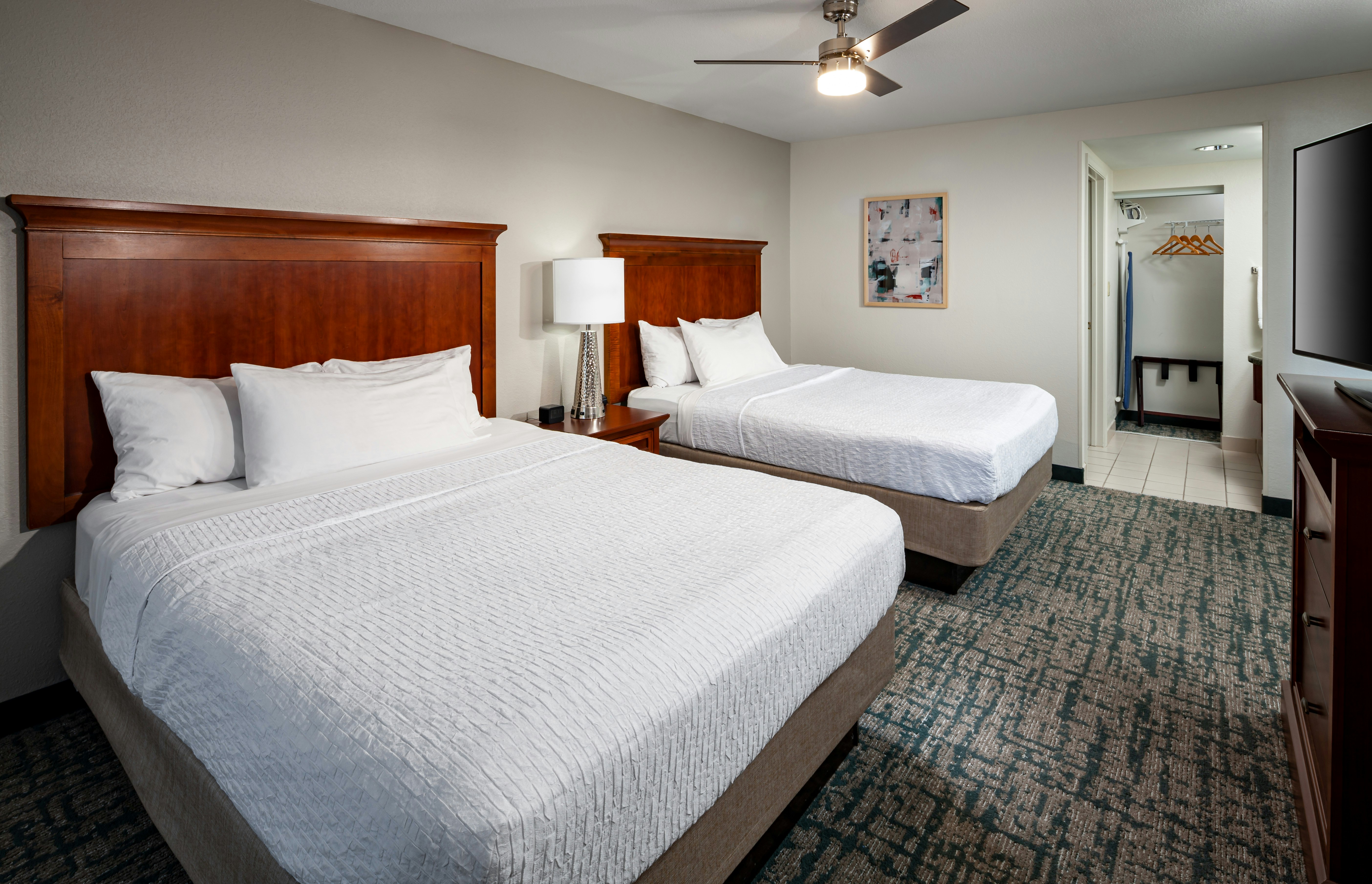 1 BEDROOM, SUITE, 2 QUEEN BEDS