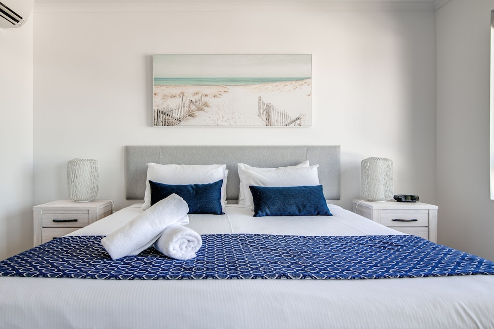 Sand Dunes Resort 11/50
