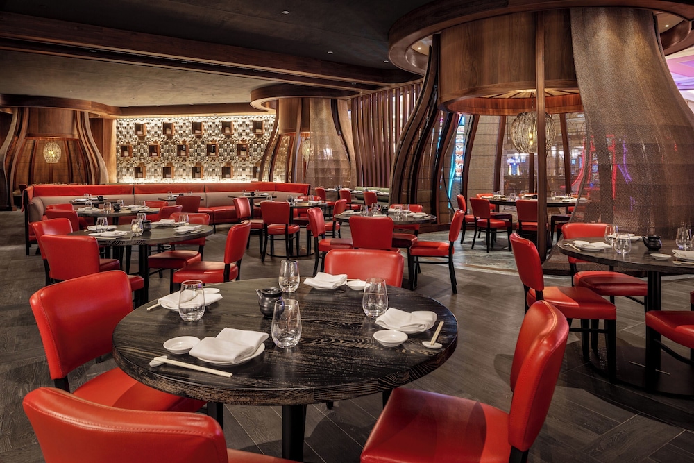 Nobu Hotel New Orleans - A Caesars Rewards Destination 25/38