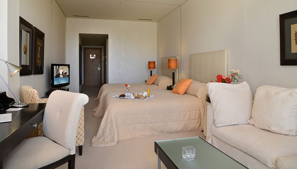 Plaza Resort Hotel 42/74