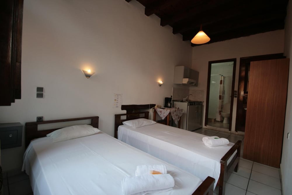 Chania Rooms 14/48