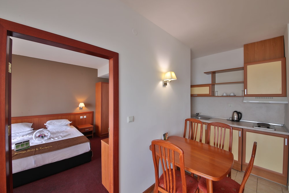 Prestige Hotel And Aquapark 24/72