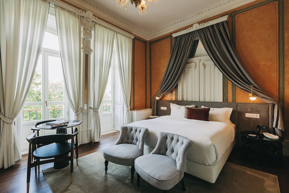 Royal, Master, Twin Beds, with View، Torel Palace Lisbon 2/5
