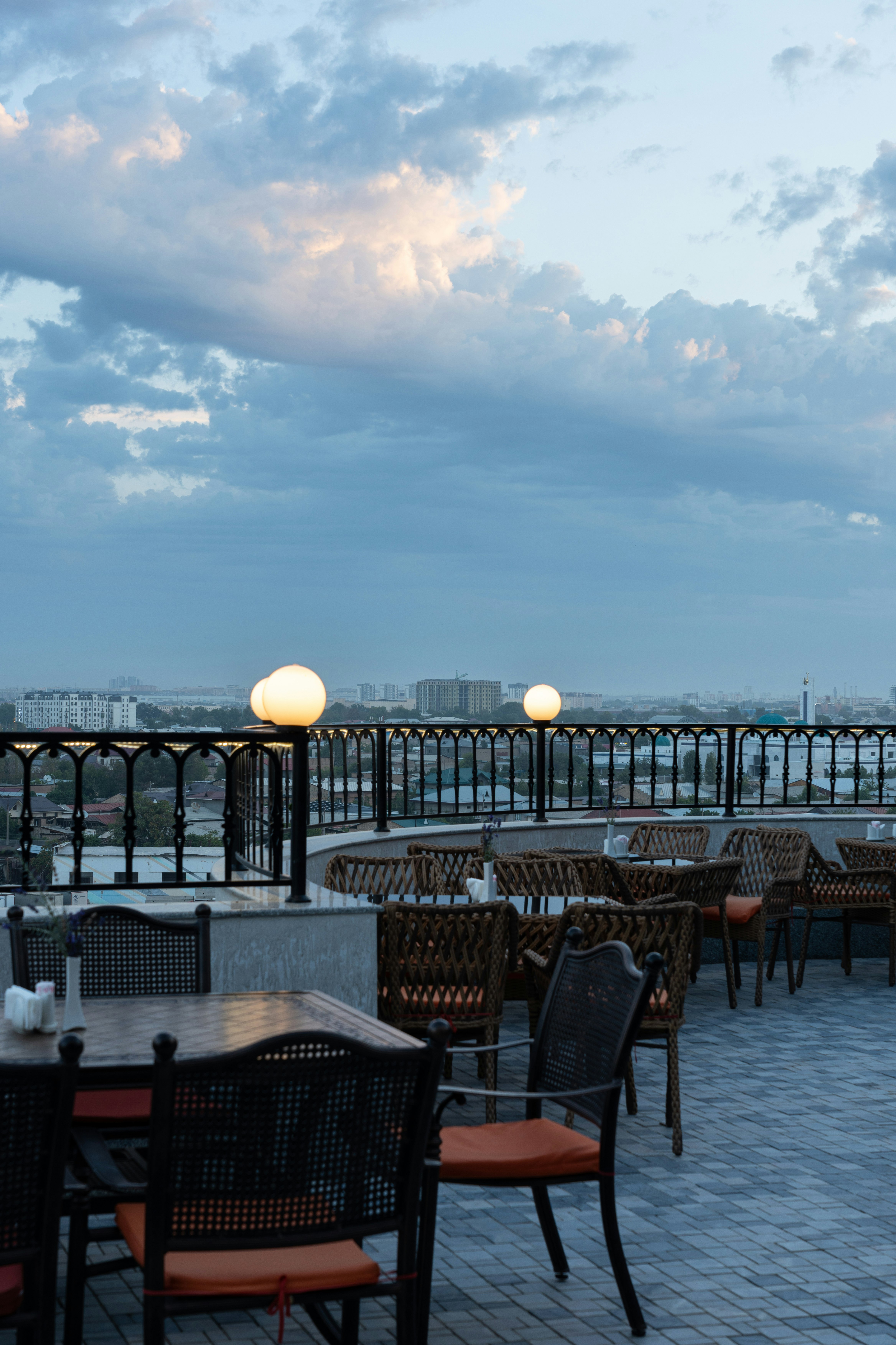 TOP Shamsan Airport Hotel 61/61