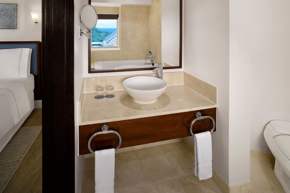 THE WESTIN RESORT GUAM 12/51
