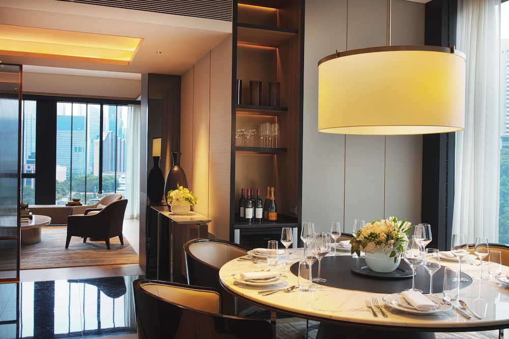 INTERCONTINENTAL SINGAPORE ROBERTSON QUAY 63/78