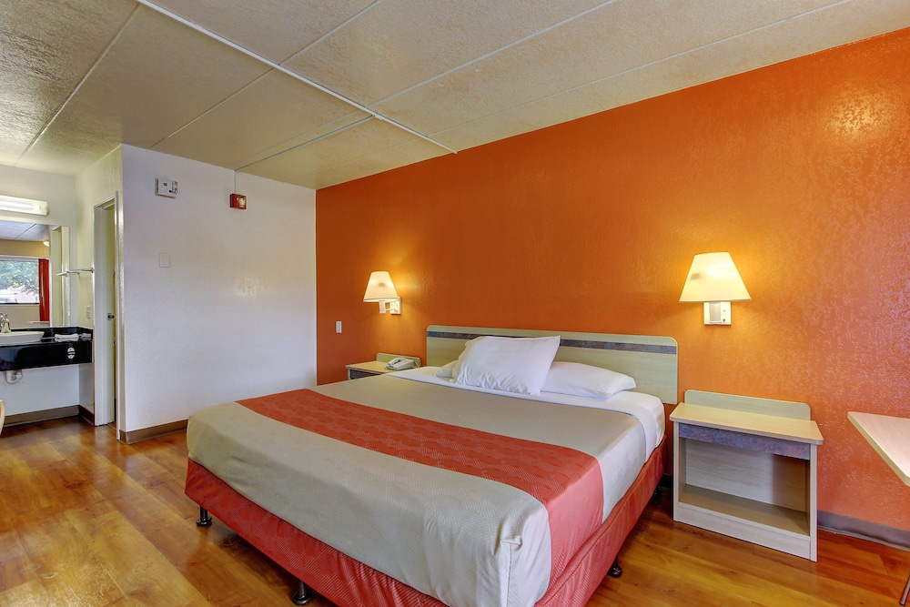 Motel6 York, PA 34/58