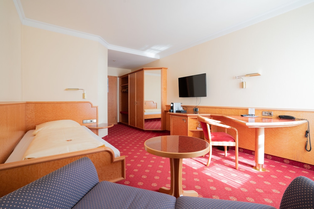 Hotel Adler 40/55