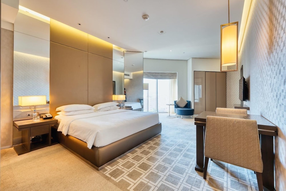 Hyatt Regency Dubai Creek Heights Residences 13/73
