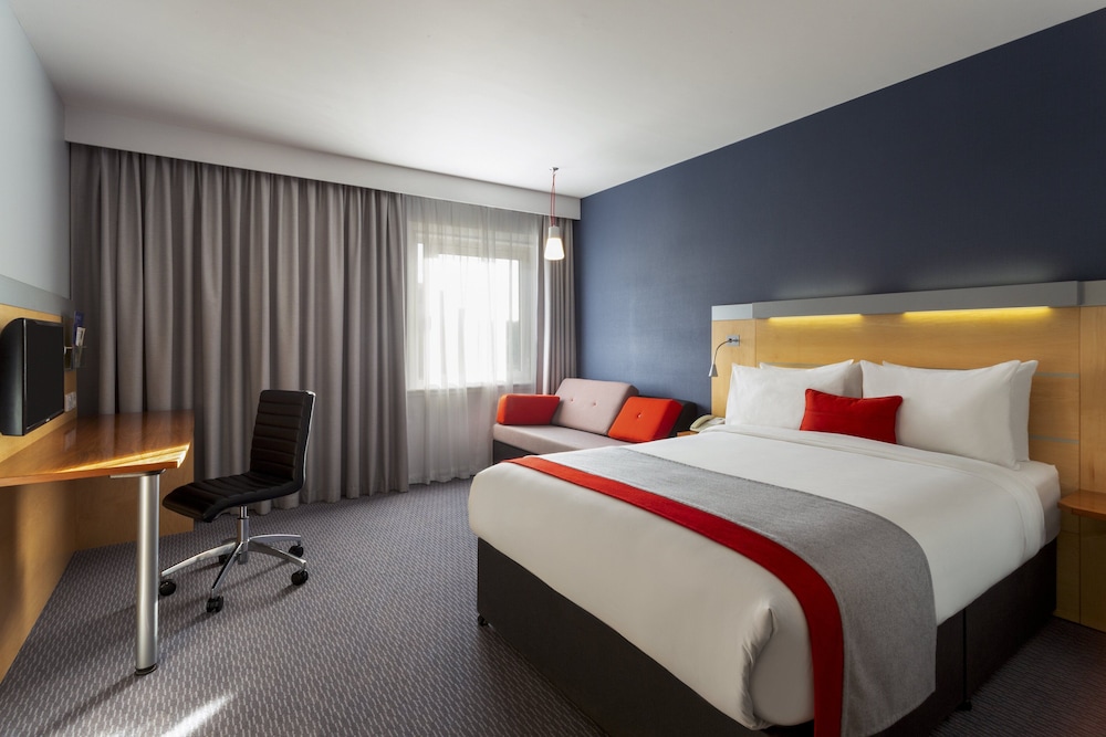 Holiday Inn Express Birmingham Redditch 20/50