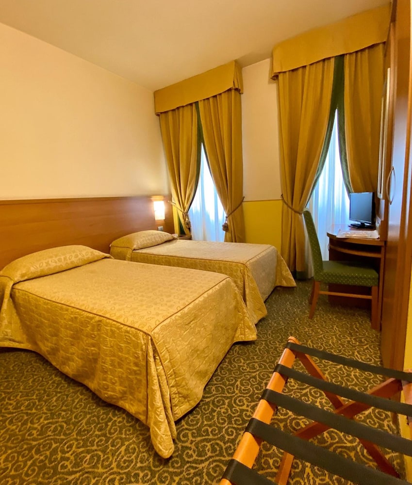 Hotel Kristall 18/49