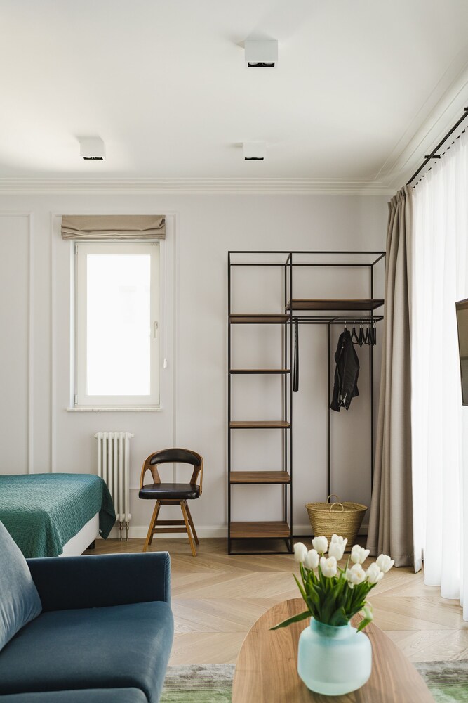 No 4 Residence 32/50