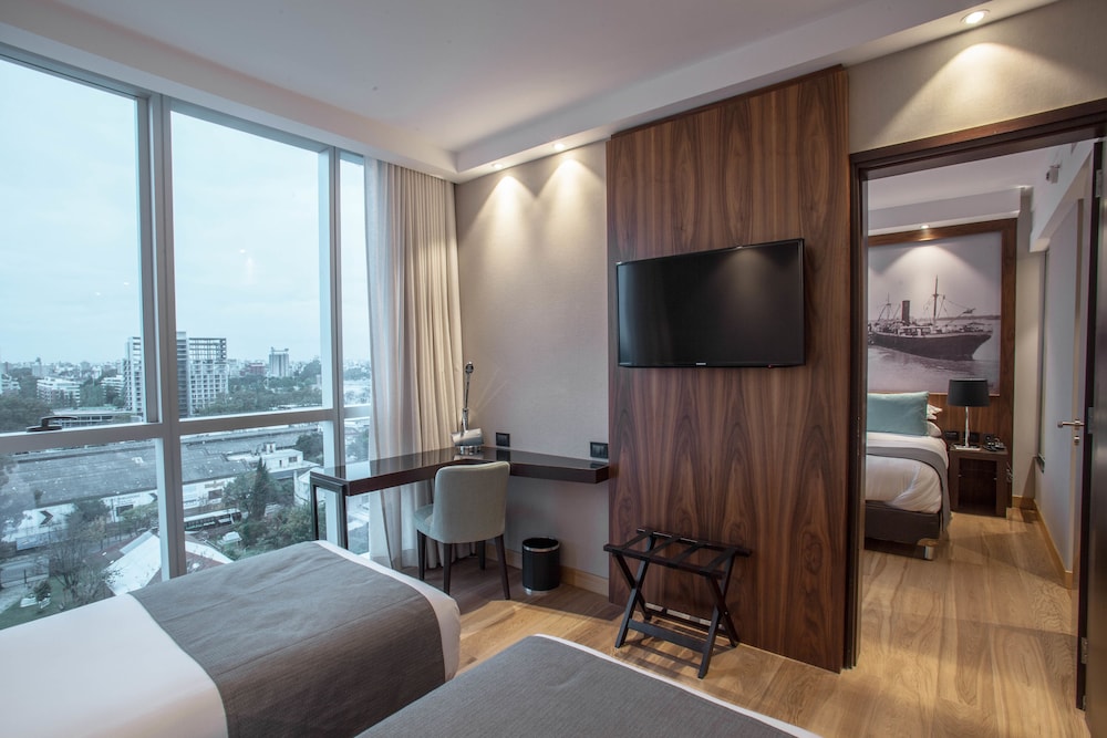 PUERTO NORTE DESIGN HOTEL 33/63