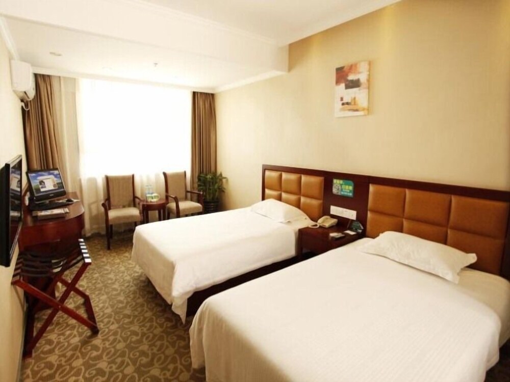 GREENTREE INN HEFEI SWAN LAKE WANDA SQUARE EXPRESS HOTEL 32/58