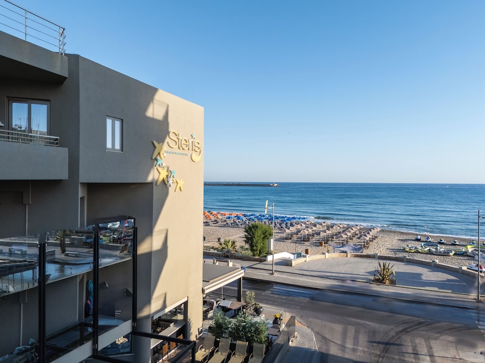Steris Elegant Beach Hotel 64/70