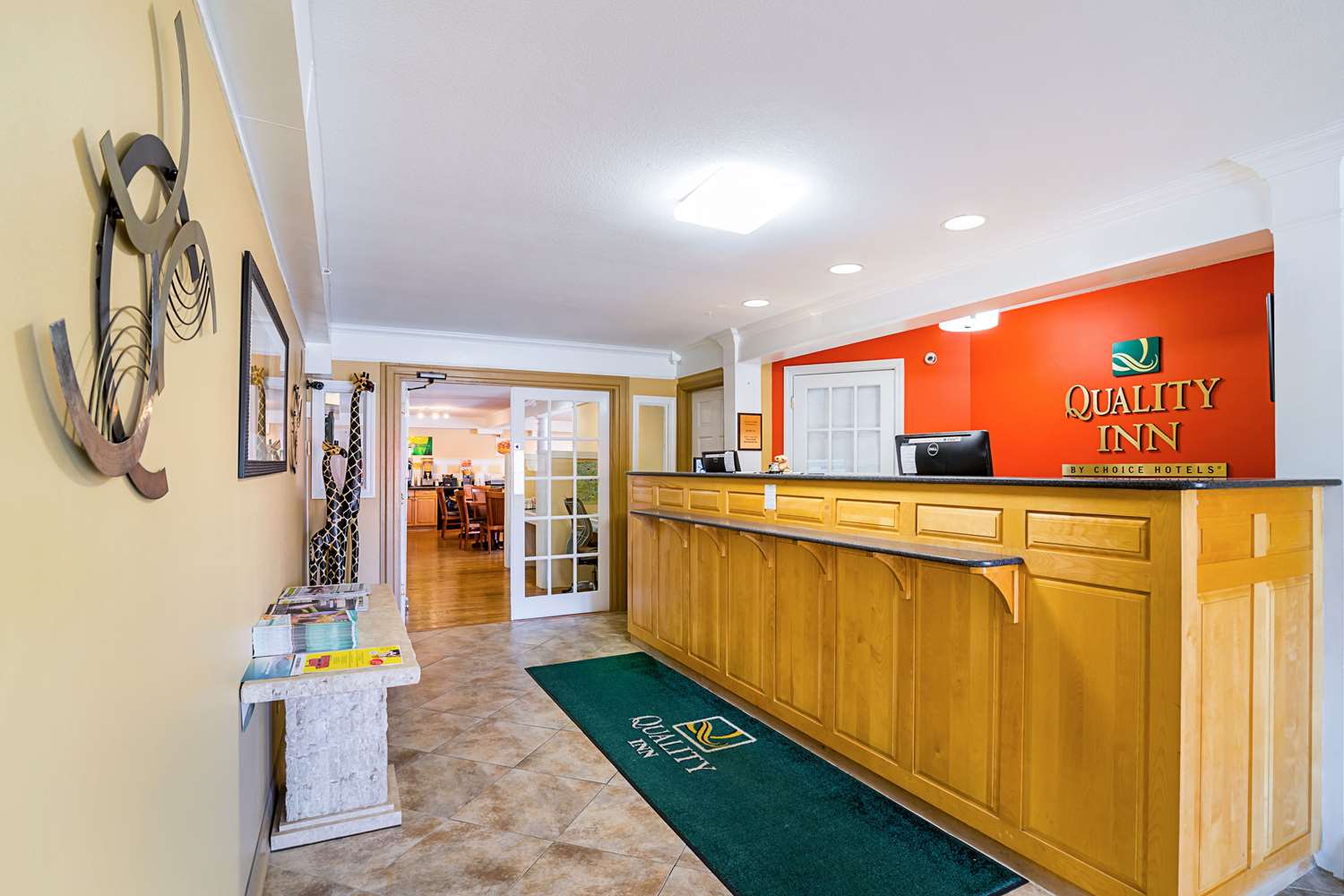 Quality Inn North Conway, NH 2/33