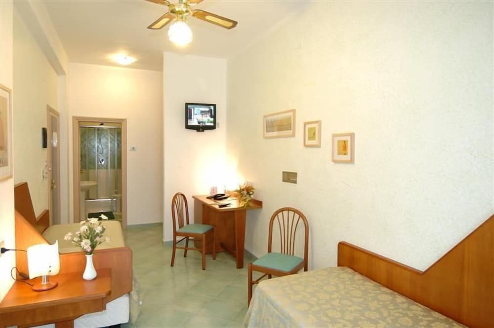 Hotel Residence San Pietro 49/67
