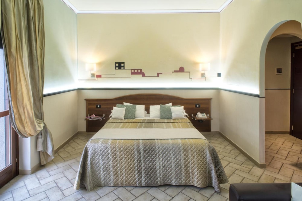 Hotel Villa Degli Angeli 17/57
