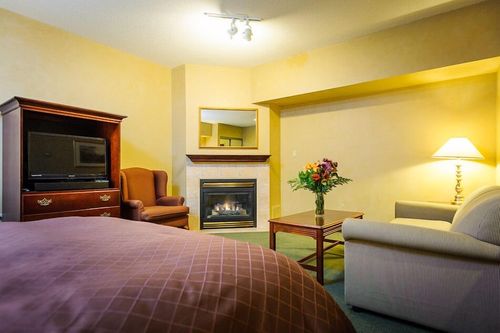 Peterborough Inn & Suites Hotel 31/64