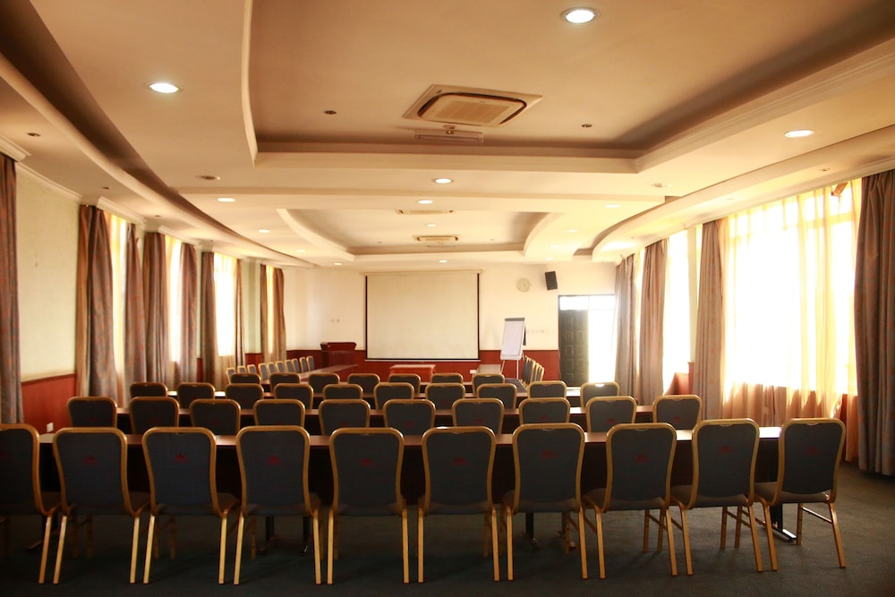 The City Royal Resort Hotel 21/30