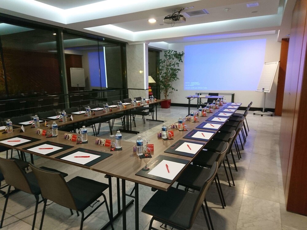 Ibis Perigueux Centre 41/45