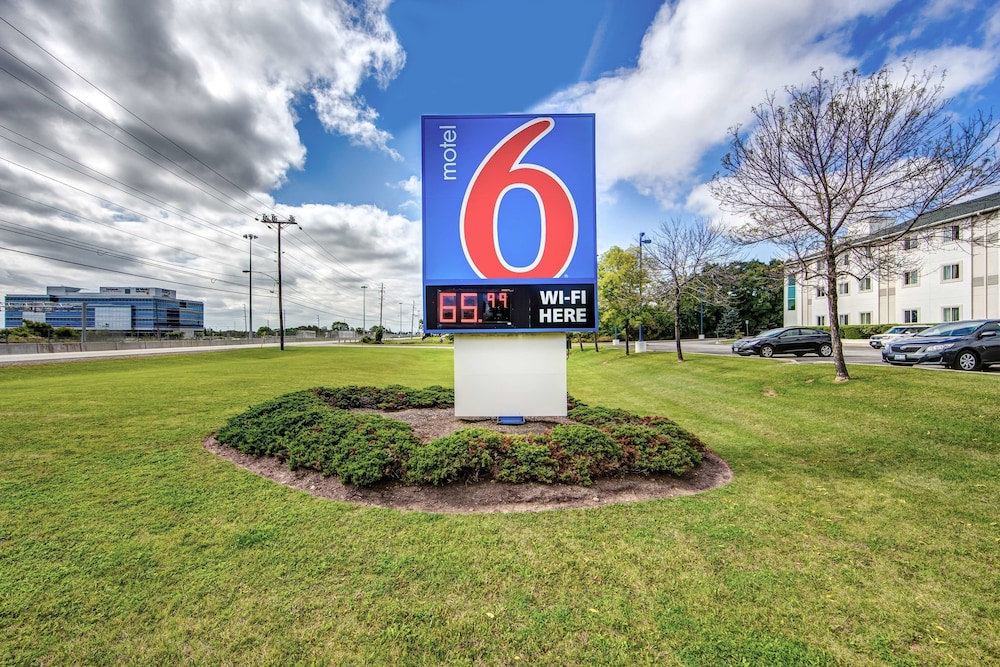 Motel6 Burlington On - Toronto West - Oakville 53/61