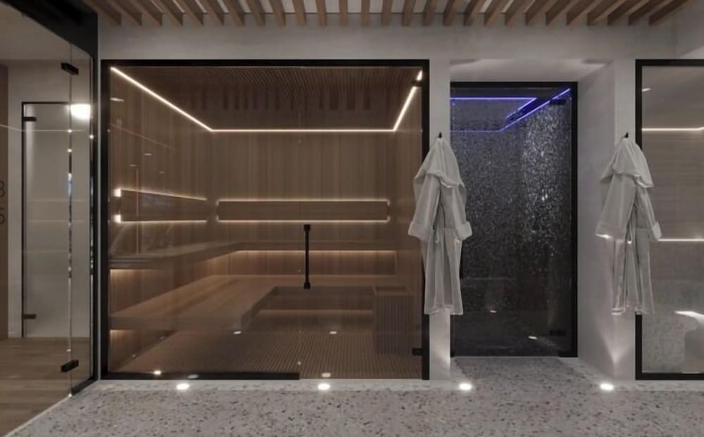 Marinaj Hotel 32/53