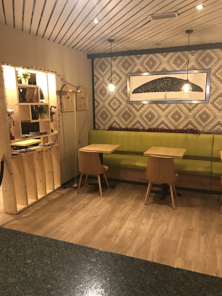 Lobby at Eurohotel Airport Orly Rungis, FRESNES