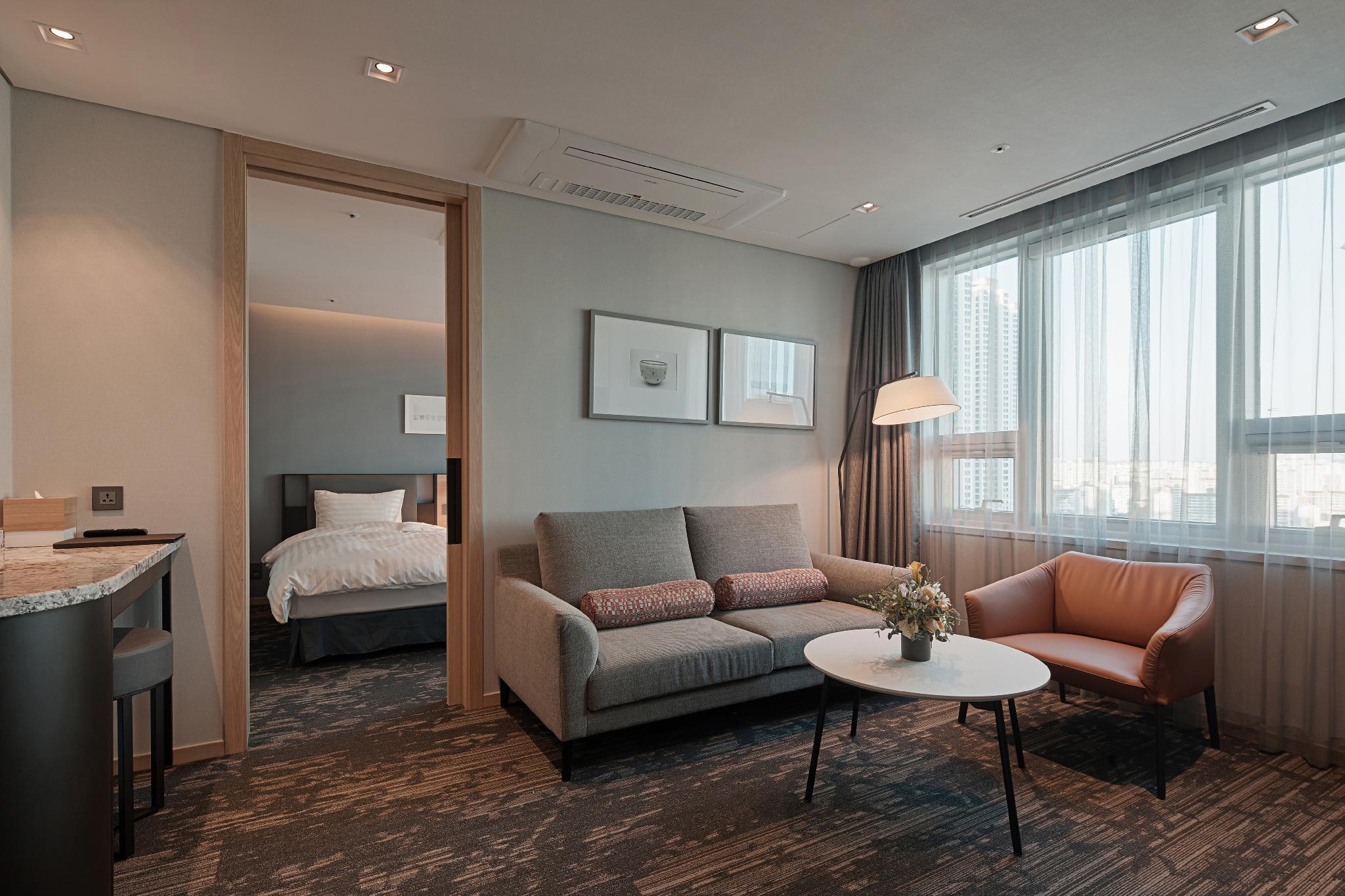 Family, Suite, West Tower