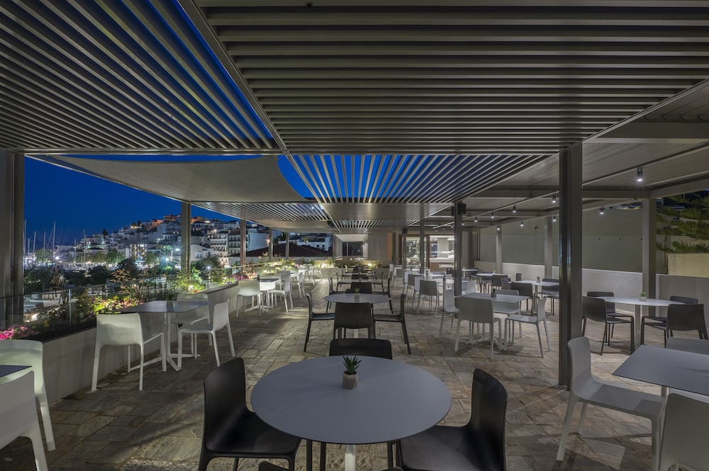 Alkyon Hotel 32/54