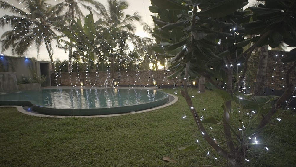 Hotel Star White Negombo 37/50