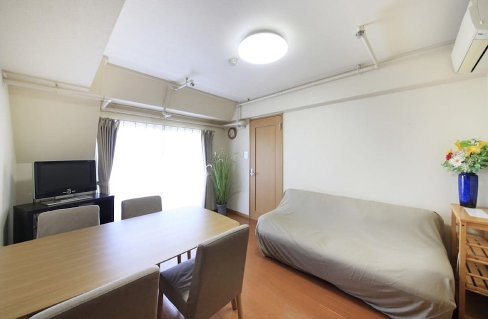 Shinjuku Urban Hotel 33/61
