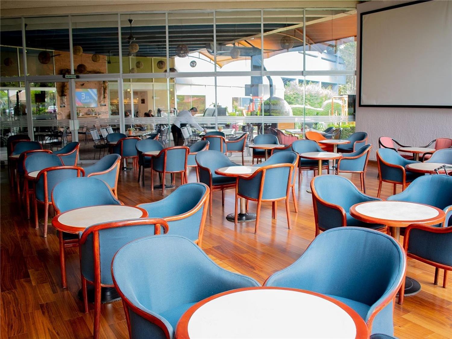 restaurant cafeteria
