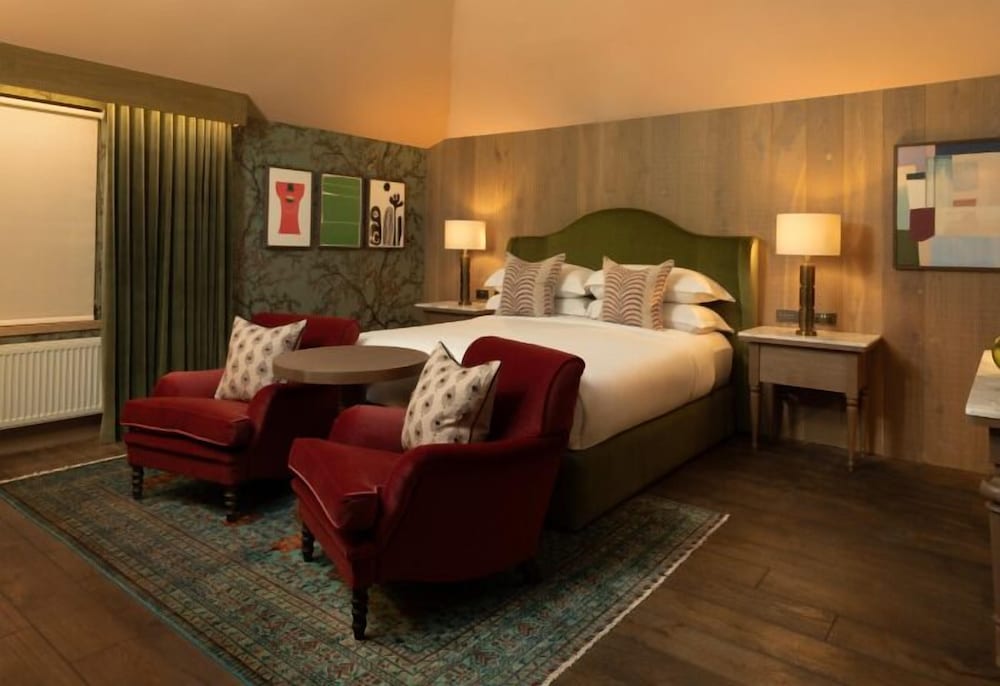 GARDEN, SPA, SUITE